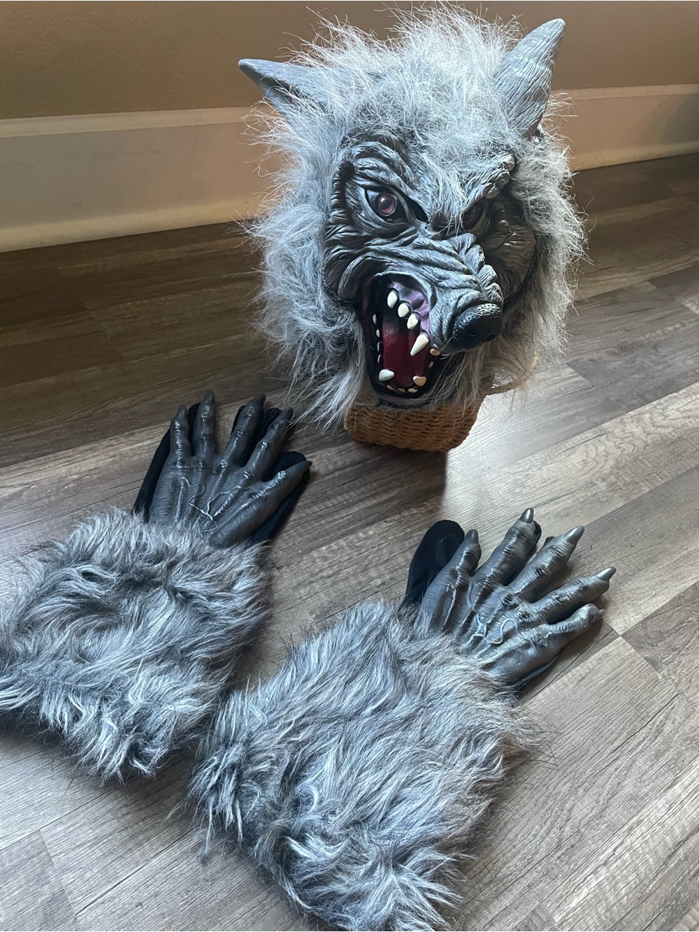 Grey Werewolf Costume Set - Adult Costume